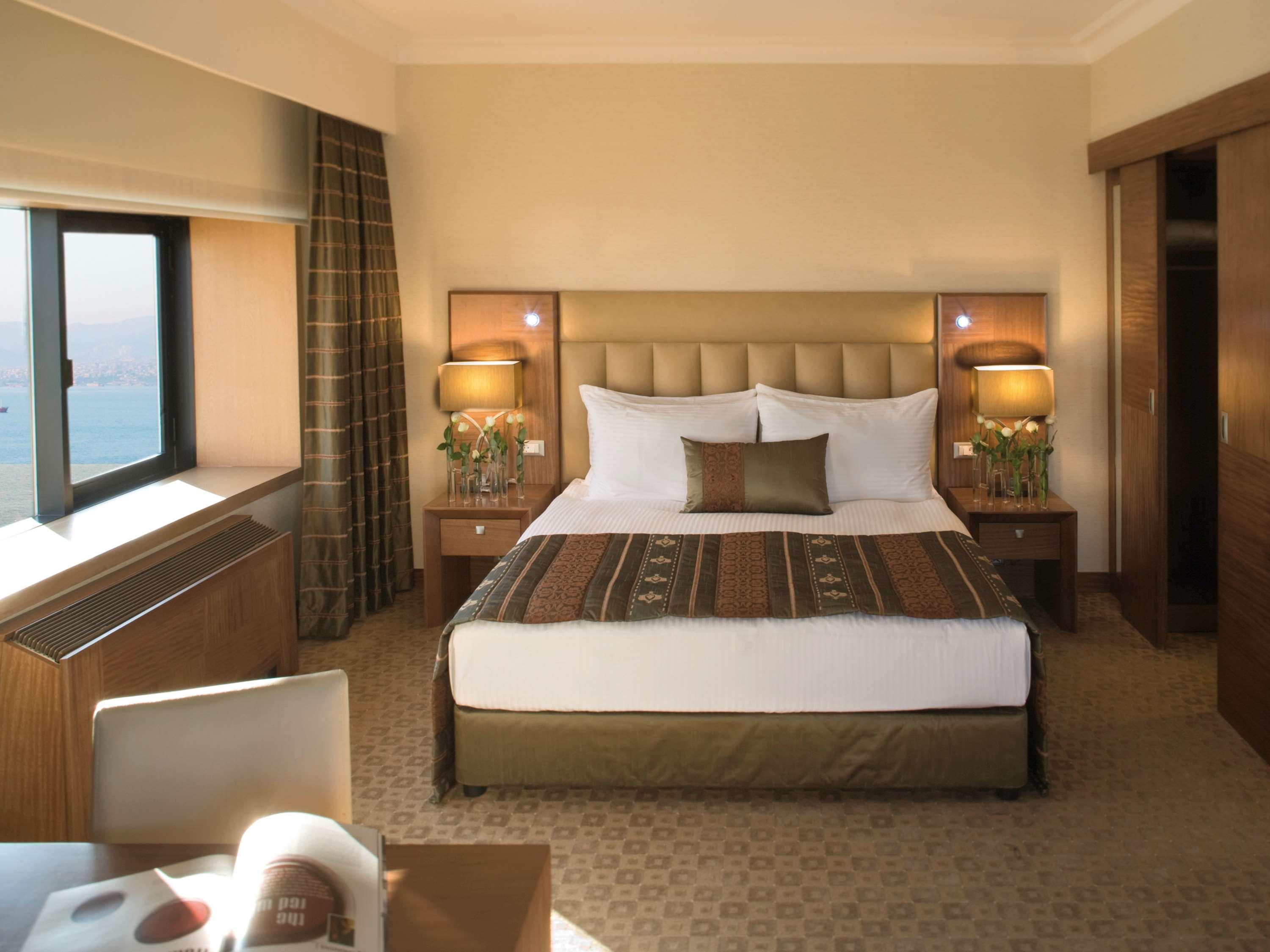 Mövenpick Hotel İzmir